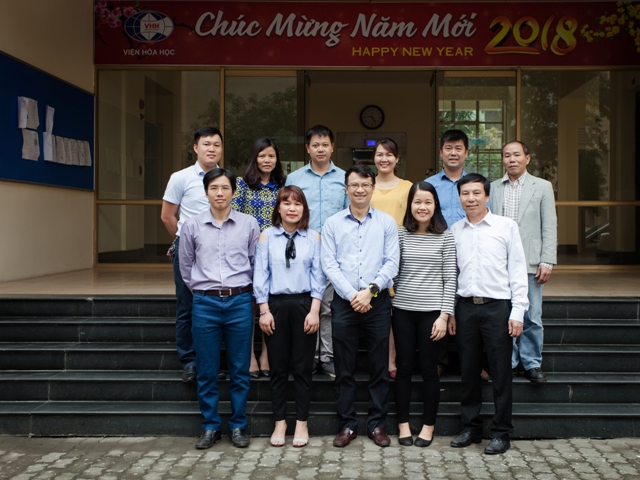 Lab of Environmental Chemistry 2 3.jpg Hưng