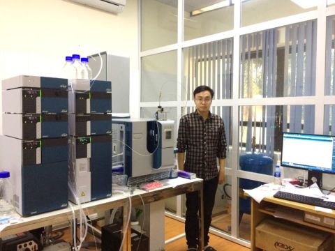 Thiết bị sắc ký lỏng - khối phổ (LC-MS QTOF)