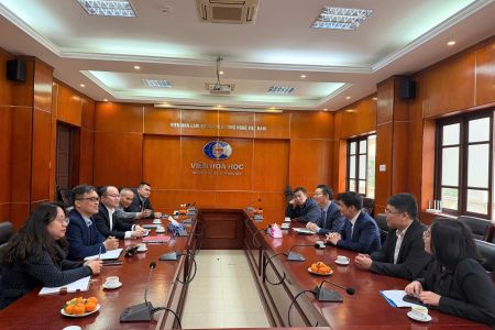 Đoàn đại biểu Trường Đại học Sư phạm Quảng Tây (Trung Quốc) thăm và làm việc tại Viện Hóa học