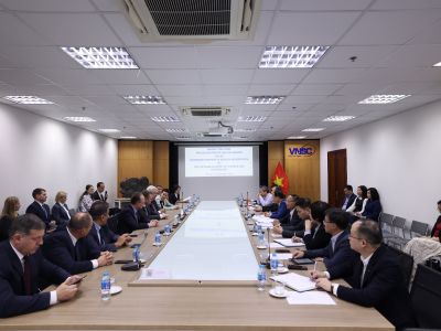 Đoàn đại biểu tỉnh Kaluga - Liên Bang Nga thăm và làm việc với Viện Hàn lâm Khoa học và Công nghệ Việt Nam: Thúc đẩy hợp tác trong lĩnh vực công nghệ vũ trụ, sinh học và đào tạo nhân lực