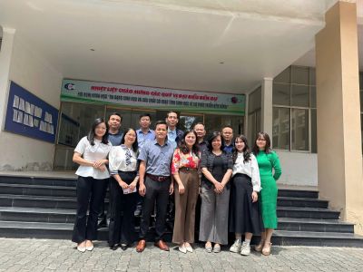 Trung tâm Phổ Cộng hưởng từ hạt nhân