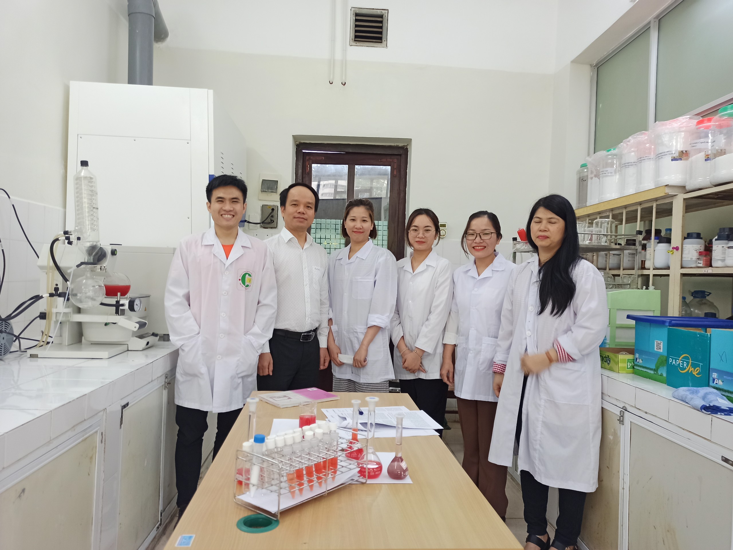 Ảnh_hoạt_động_khoa_học_2.jpg