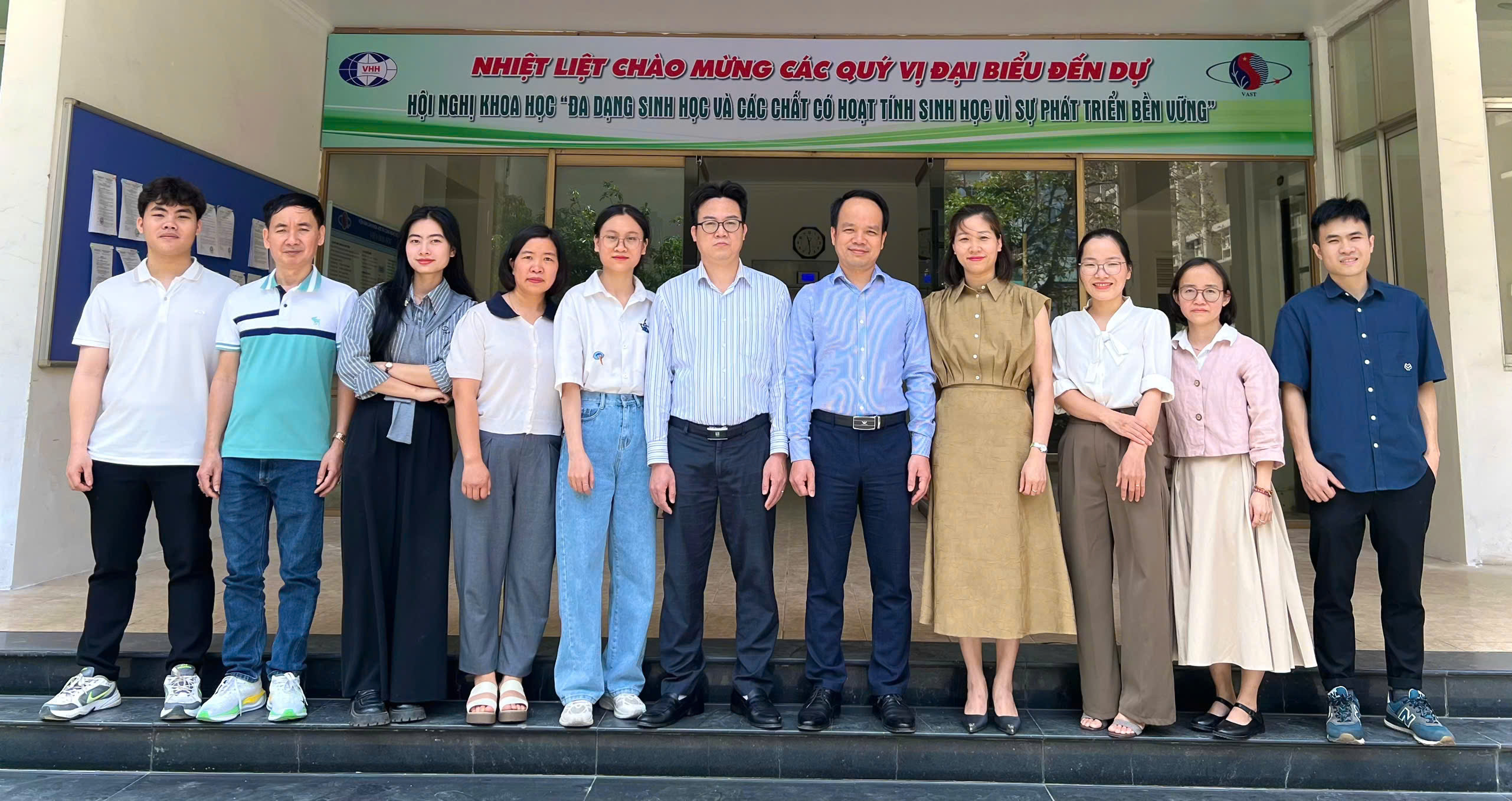 Ảnh_tập_thể_phòng.jpg